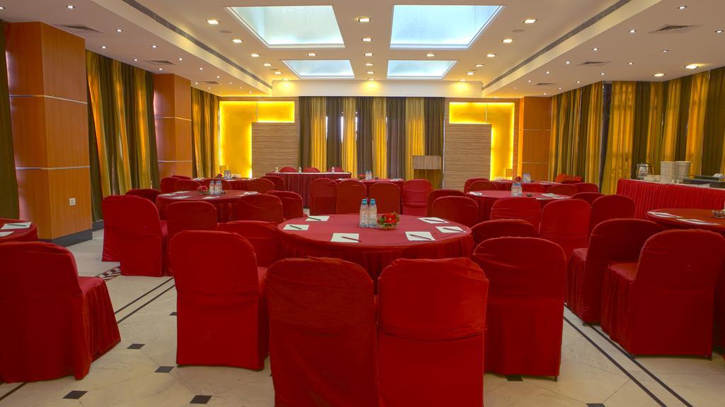 Gemini Continental, Hazratganj Hotel Lucknow Exterior photo