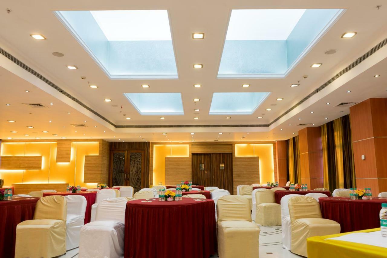 Gemini Continental, Hazratganj Hotel Lucknow Exterior photo